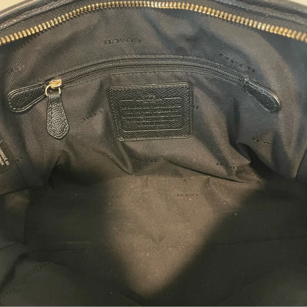 Coach authentic 33735